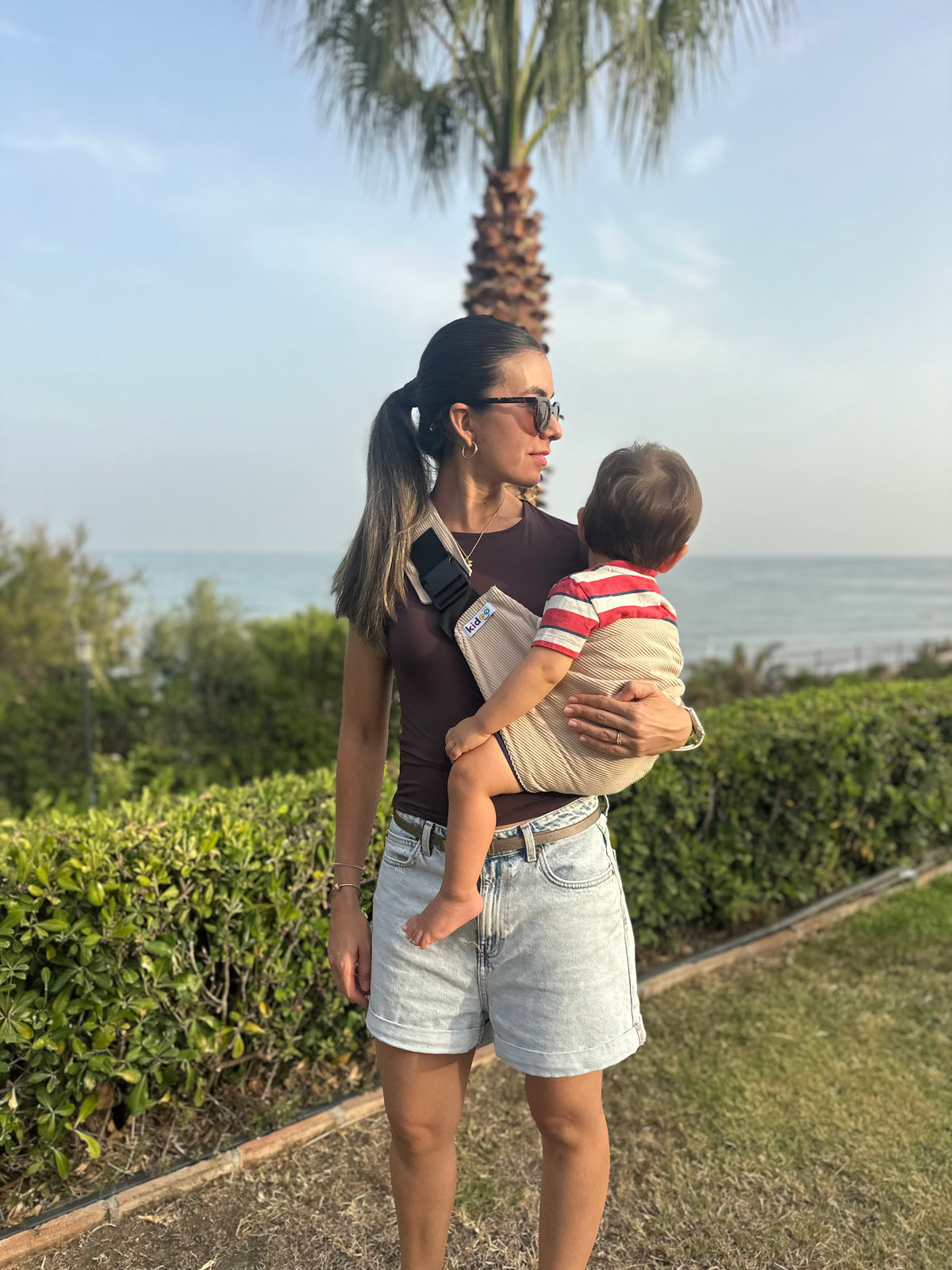 Kidoo Baby Carrier – Honey Beige