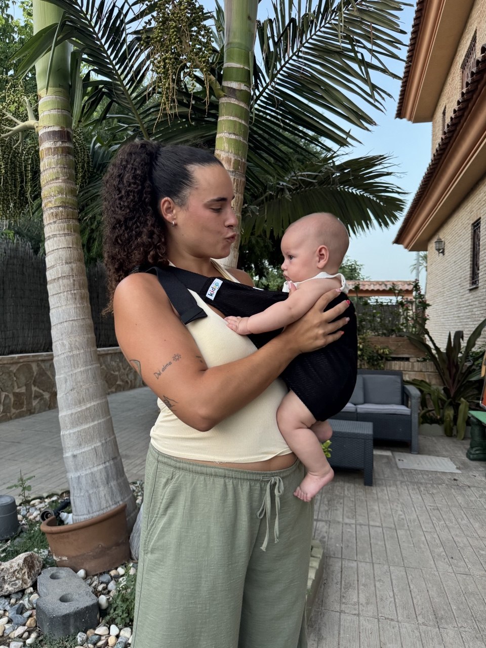 Kidoo Baby Carrier – Pirate Black